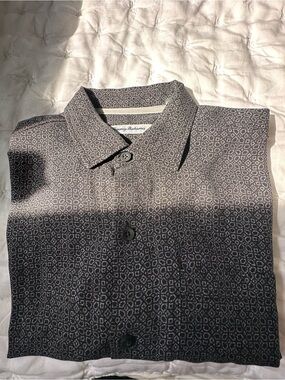 Tommy Bahama Black Geometric Button-Down Shirt